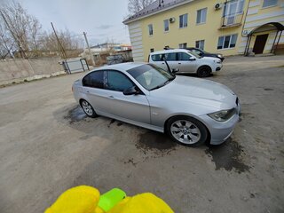 2006 BMW 3 серии 320i V (E90/E91/E92/E93), серебристый, 800000 рублей, вид 3