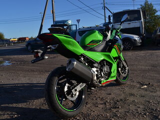 2024 Kawasaki Ninja 400, зелёный, 685000 рублей, вид 3