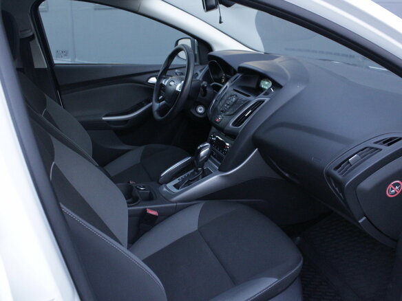 2013 Ford Focus III, белый - вид 9