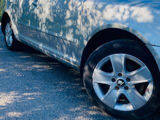 2010 Skoda Octavia II (A5) Рестайлинг, серебристый, 425000 рублей, вид 5