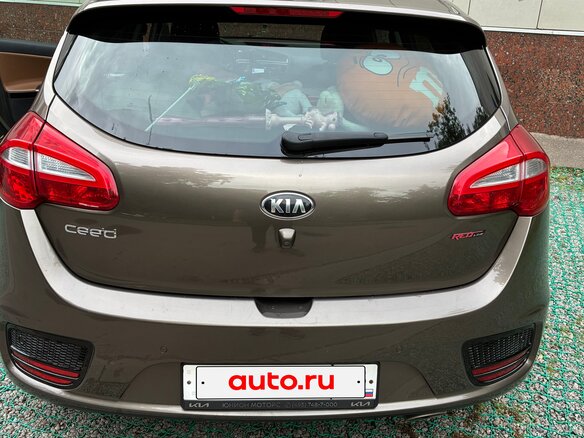 2017 Kia Ceed II Рестайлинг, коричневый, 1410000 рублей - вид 2