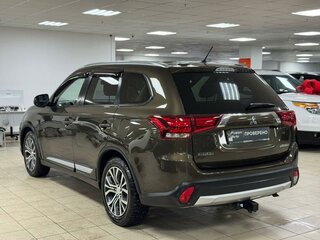 2015 Mitsubishi Outlander III Рестайлинг 2, коричневый, 1249000 рублей, вид 5