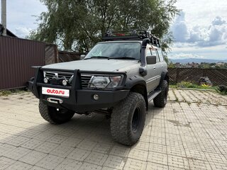 1998 Nissan Safari V (Y61), серебристый, 2900000 рублей, вид 3