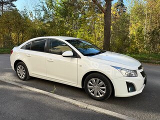 2013 Chevrolet Cruze I Рестайлинг, белый, 745000 рублей, вид 3