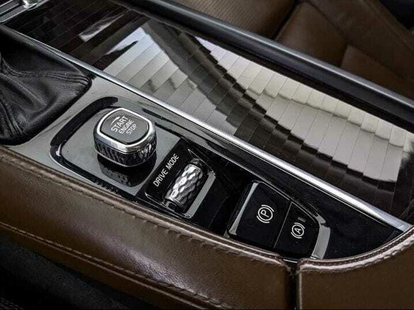 2019 Volvo XC90 II, чёрный, 4000000 рублей - вид 22