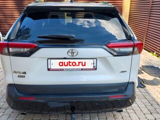 2020 Toyota RAV4 V (XA50), белый, 3400000 рублей, вид 3