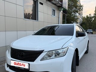 2014 Toyota Camry VII (XV50), белый, 1230000 рублей, вид 1