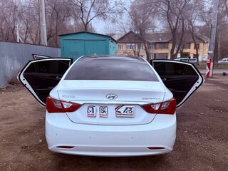 2011 Hyundai Sonata VI (YF), белый, 980000 рублей, вид 4