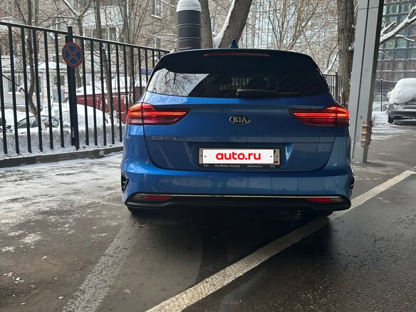 2019 Kia Ceed III, синий, 1600000 рублей - вид 3