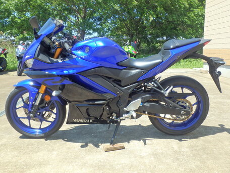 2019 Yamaha YZF-R3, синий, 570000 рублей, вид 2