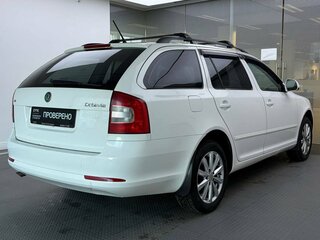 2012 Skoda Octavia II (A5) Рестайлинг, белый, 630000 рублей, вид 5