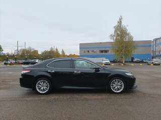 2018 Toyota Camry VIII (XV70), чёрный, 2930000 рублей, вид 2