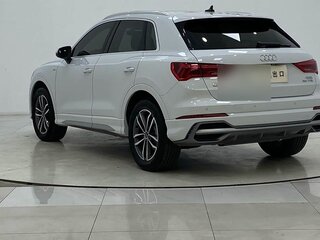 2022 Audi Q3 35 TFSI II (F3), белый, 1745000 рублей, вид 4