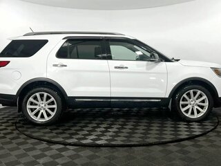 2018 Ford Explorer V Рестайлинг, белый, 2950000 рублей, вид 5