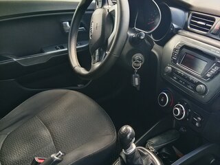 2013 Kia Rio III, белый, 480000 рублей, вид 2