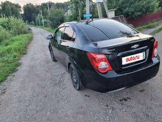 2013 Chevrolet Aveo II, чёрный, 590000 рублей, вид 4