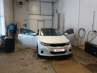 2010 Kia Cerato Koup II, белый, 450000 рублей, вид 4