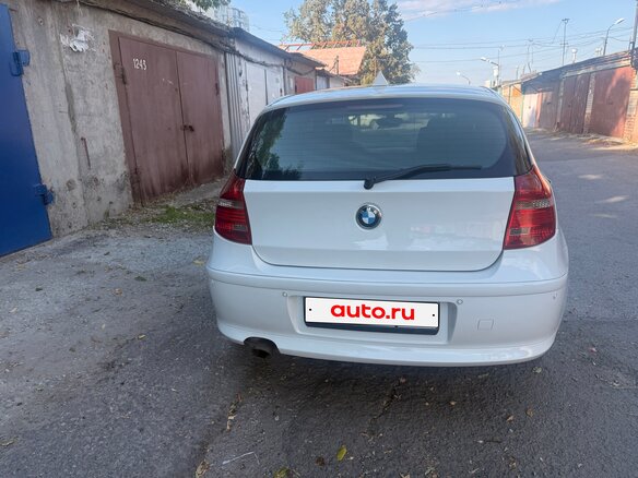 2007 BMW 1 серии 116i I (E81/E82/E87/E88) Рестайлинг, белый, 735000 рублей - вид 3