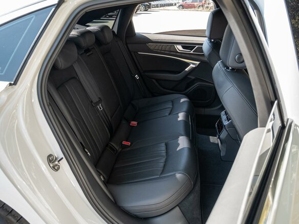 2020 Audi A6 40 TDI V (C8), белый - вид 6