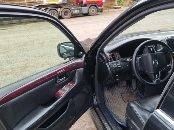 2001 Lexus LS 430 III, чёрный, 790000 рублей - вид 3