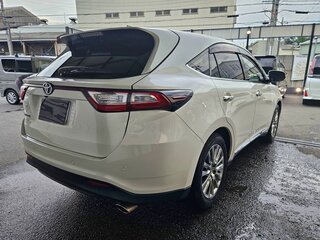 2017 Toyota Harrier III (XU60) Рестайлинг, белый, 1900000 рублей, вид 4
