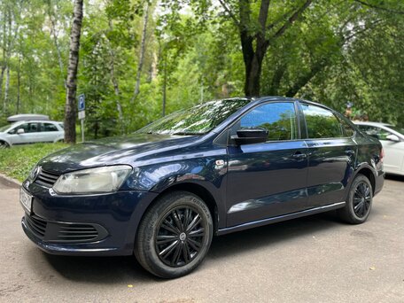 2014 Volkswagen Polo V, синий, 500000 рублей, вид 2