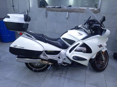 2004 Honda ST 1300, белый, 690000 рублей, вид 5