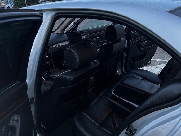 2002 BMW 5 серии 530d IV (E39) Рестайлинг, серебристый, 890000 рублей - вид 5