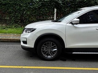 2025 Nissan X-Trail III Рестайлинг 2, белый, 2800000 рублей, вид 4