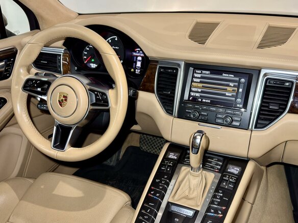 2014 Porsche Macan Turbo I, коричневый, 3750000 рублей - вид 19