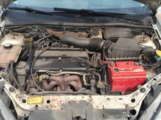 2001 Ford Focus I Рестайлинг, серебристый, 145000 рублей, вид 5