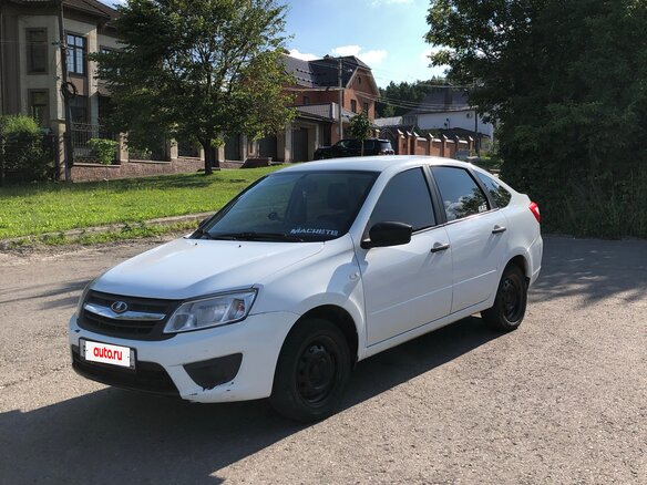 2017 Lada (ВАЗ) Granta I, белый, 420000 рублей