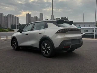 2026 Changan Qiyuan Q05 40.3 kWh II, серебристый, 1810000 рублей, вид 2