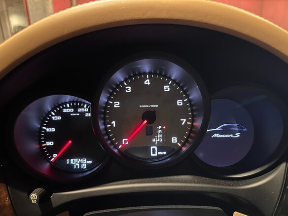 2014 Porsche Macan S I, золотистый, 2860000 рублей - вид 26