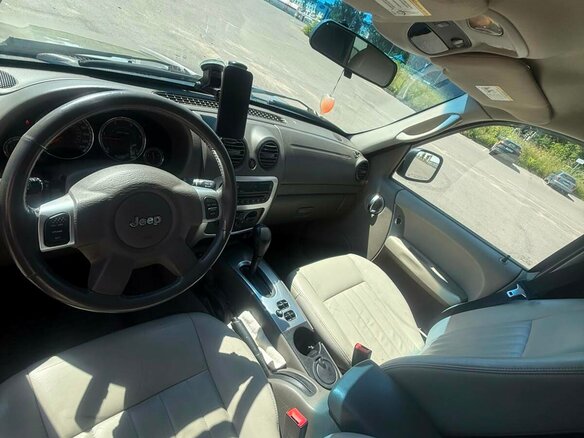2007 Jeep Cherokee III (KJ) Рестайлинг, золотистый, 790000 рублей - вид 9