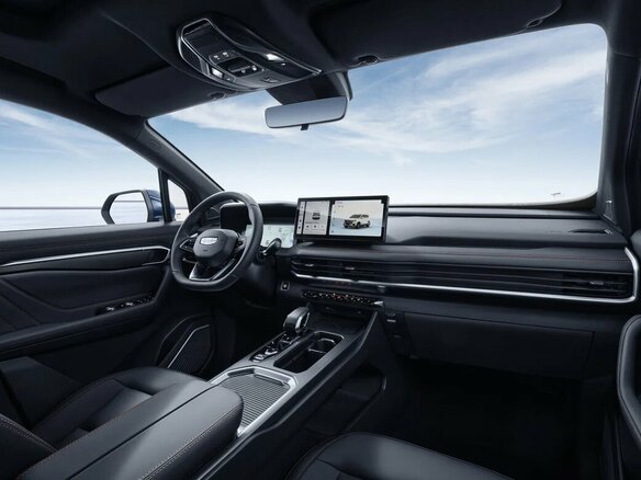 2026 Geely Okavango I Рестайлинг, белый, 4085990 рублей - вид 13