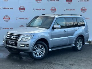 2014 Mitsubishi Pajero IV Рестайлинг 2, серебристый, 2349000 рублей, вид 1