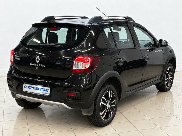 2015 Renault Sandero Stepway II, чёрный - вид 3