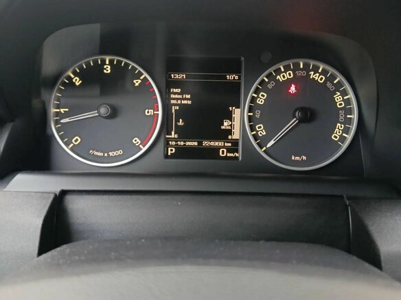 2015 Land Rover Discovery IV Рестайлинг, коричневый, 2225000 рублей - вид 7