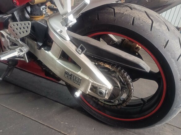 2004 Honda CBR 954RR Fireblade, красный, 500000 рублей - вид 4