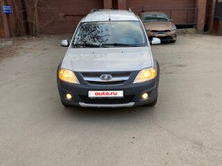 2017 Lada (ВАЗ) Largus Cross I, серебристый, 900000 рублей, вид 1