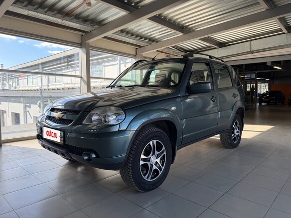 2014 Chevrolet Niva I Рестайлинг, серый, 639000 рублей - вид 2