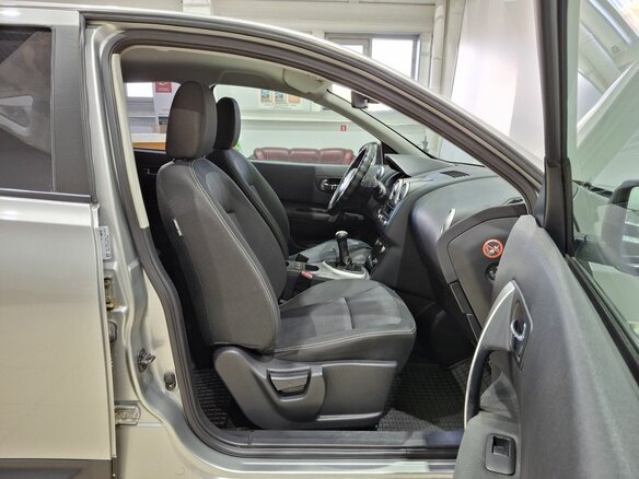 2013 Nissan Qashqai I Рестайлинг, серебристый, 1110000 рублей - вид 30