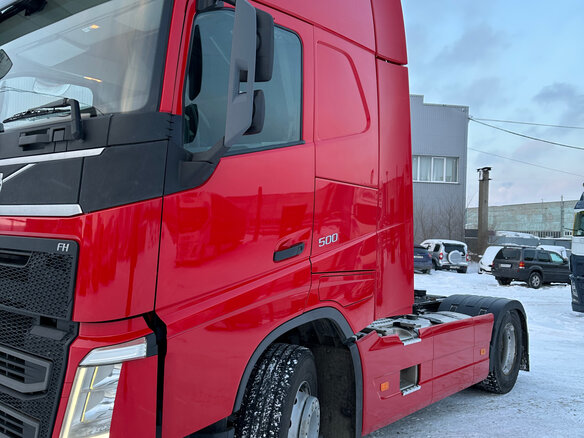 2017 Volvo FH, красный, 8800000 рублей - вид 12