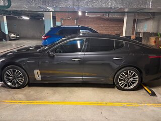 2018 Kia Stinger I, серый, 2800000 рублей, вид 4