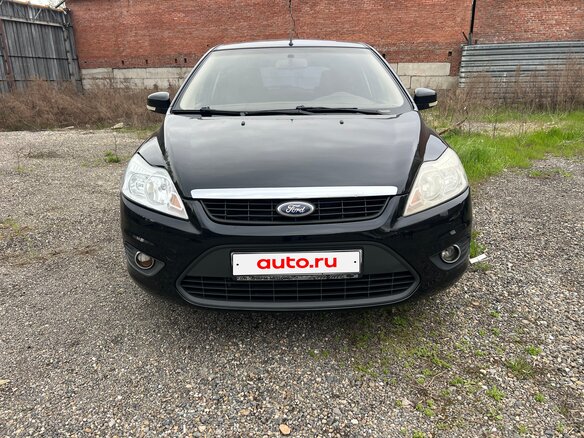 2010 Ford Focus II Рестайлинг, чёрный, 599000 рублей - вид 2