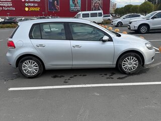 2011 Volkswagen Golf VI, серебристый, 730000 рублей, вид 4
