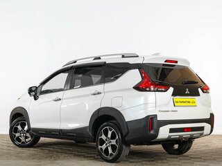 2022 Mitsubishi Xpander Cross I, белый, 2159000 рублей, вид 4