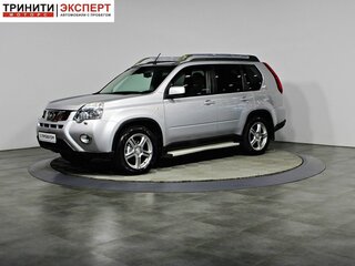 2013 Nissan X-Trail II Рестайлинг, серебристый, 1497000 рублей, вид 1