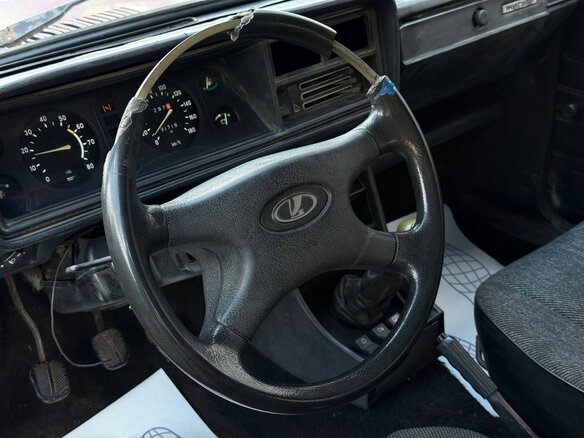 2001 Lada (ВАЗ) 2104 5-speed, красный, 60000 рублей - вид 15